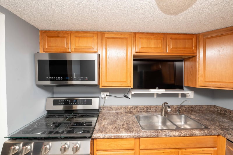 7196 72nd Ln N #227, Brooklyn Park, MN 55428