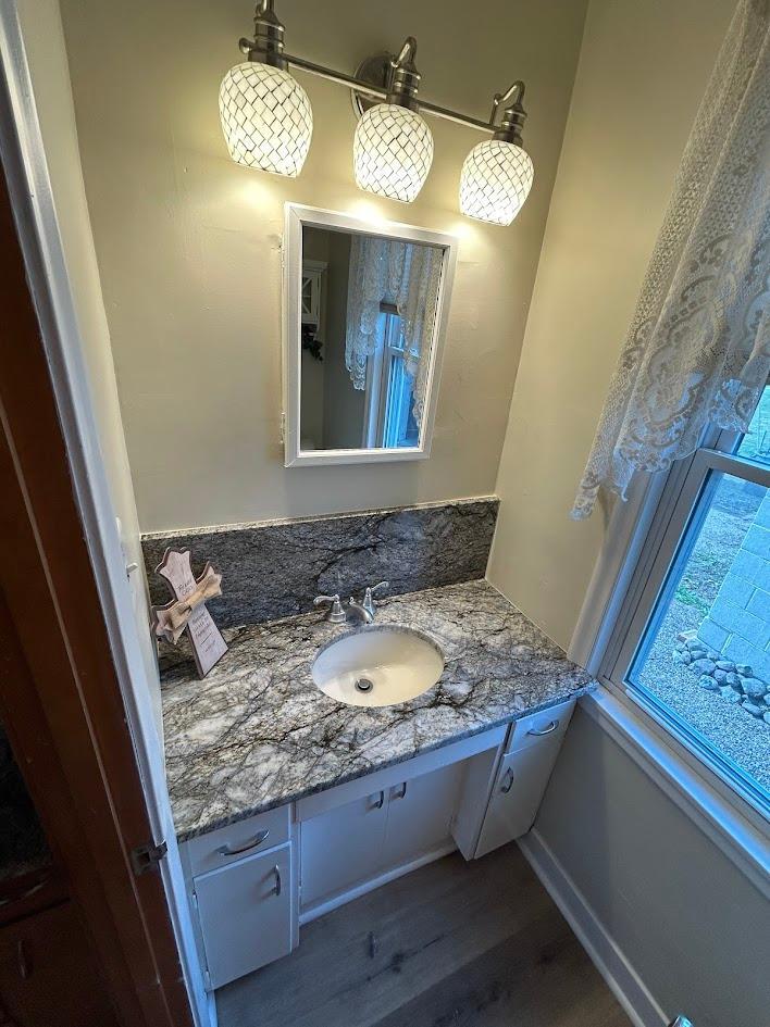 10 Park St N, Fairfax, MN 55332