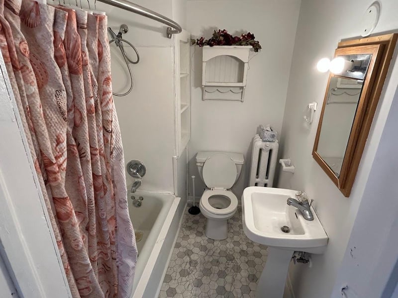 10 Park St N, Fairfax, MN 55332
