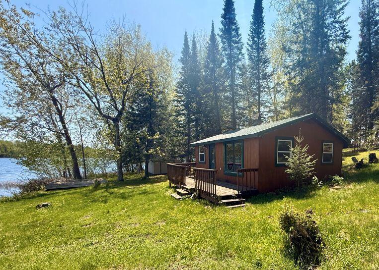 6592 Dewey Point Rd, Chisholm, MN 55719