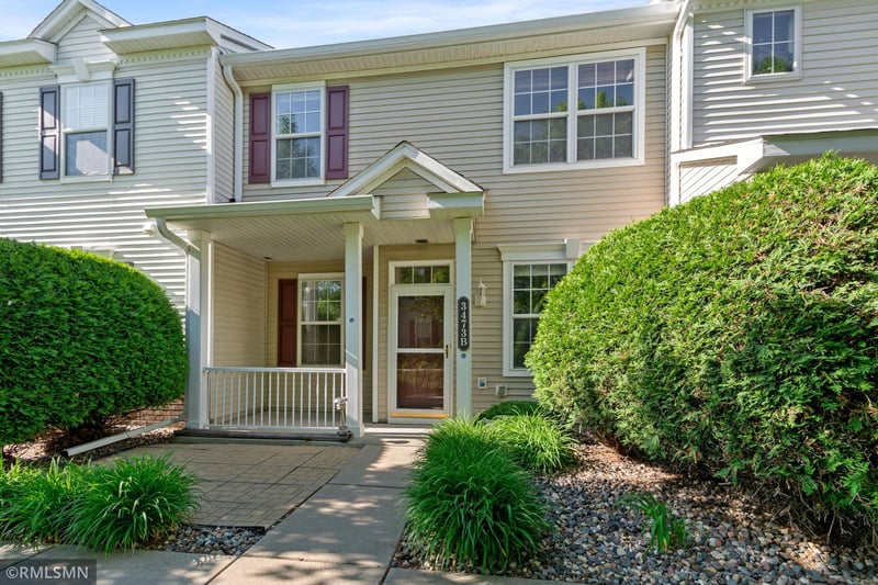 3473 Cherry Ln #B, Woodbury, MN 55129