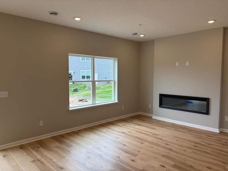 23139 Willow Dr, Rogers, MN 55374