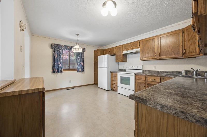 4050 Maureen Dr NE #101NE, Columbia Heights, MN 55421