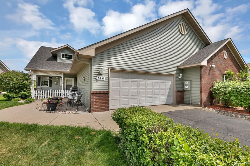 146 Bluebird Ln, Clearwater, MN 55320