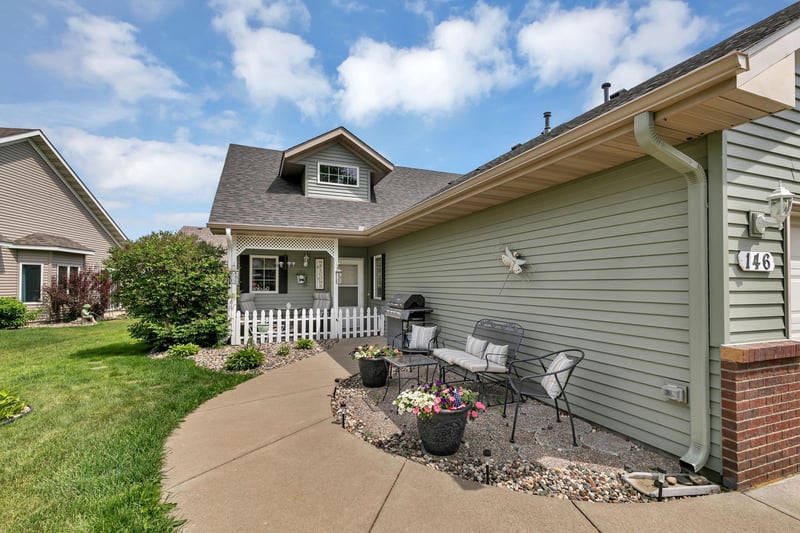 146 Bluebird Ln, Clearwater, MN 55320