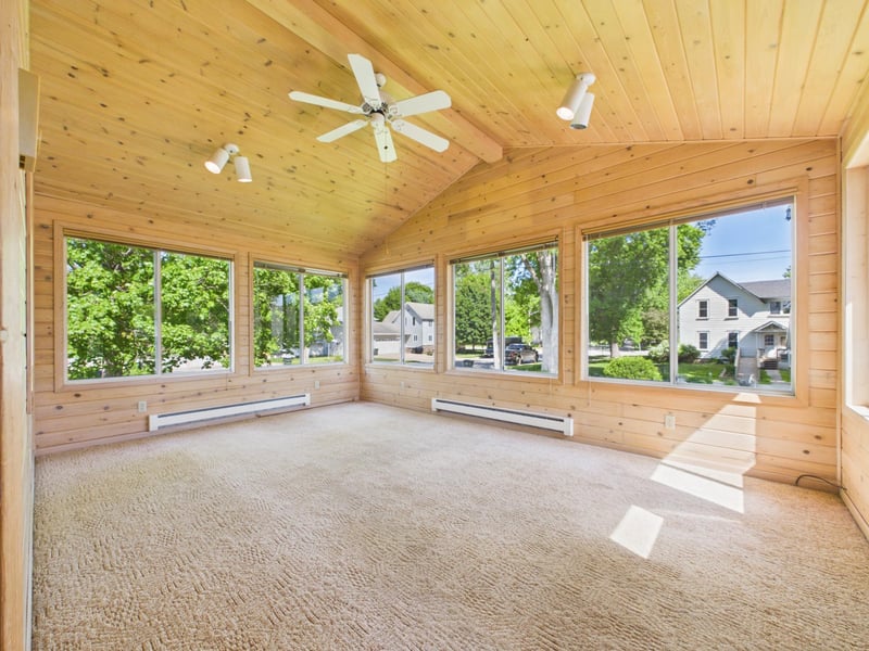 26 3rd Ave SW, Glenwood, MN 56334