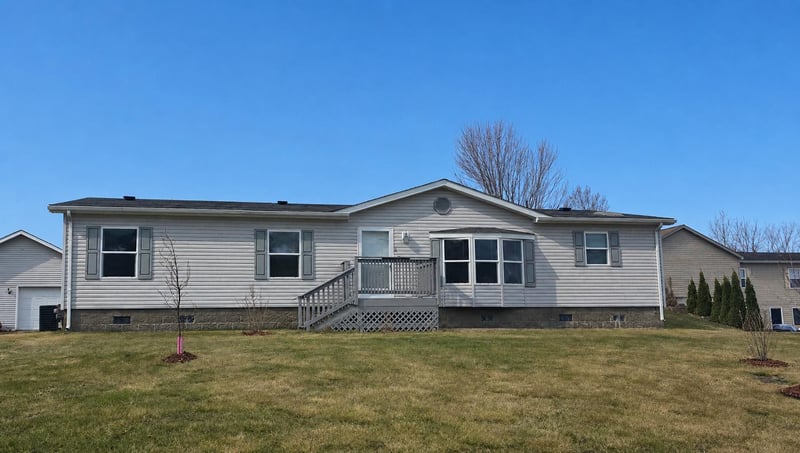 908 Trailview St, Bovey, MN 55709