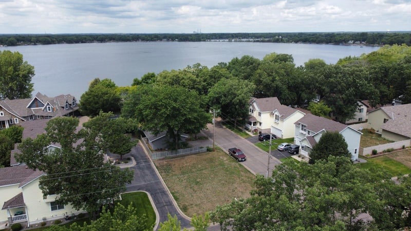 206 Montana Ave, Big Lake, MN 55309