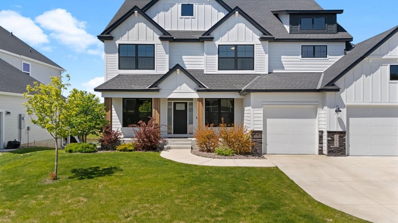 12989 Bauer Dr N, Champlin, MN 55316