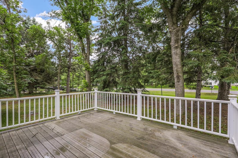 39789 Nez Pierce Ln, North Branch, MN 55056