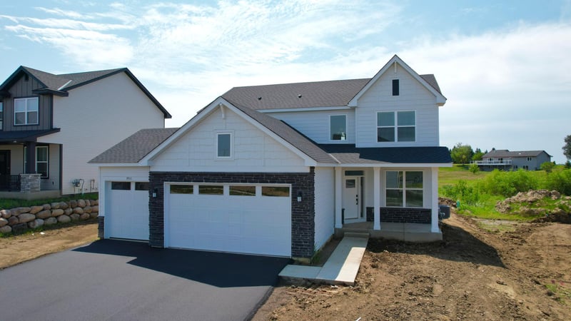 9511 Lydia Ln, Elko New Market, MN 55020