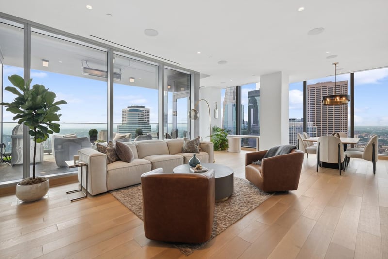 255 Hennepin Ave #3107, Minneapolis, MN 55401