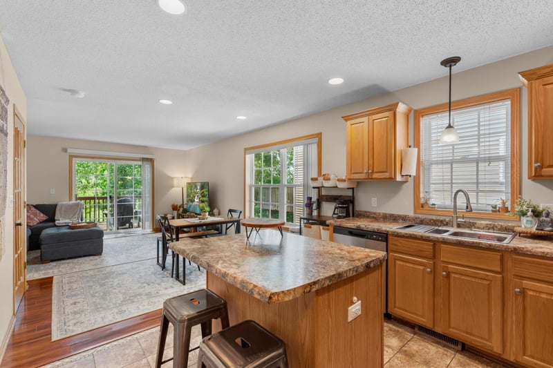 3156 River Falls Ct NW, Rochester, MN 55901