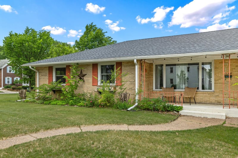 334 Margaret St, Eau Claire, WI 54701