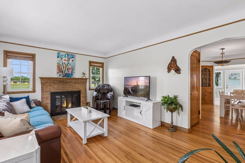 3301 Brownlow Ave, Saint Louis Park, MN 55426