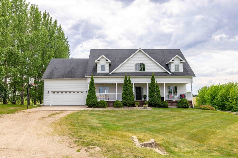 21677 162nd Ave S, Barnesville, MN 56514