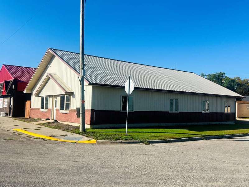 101 N Main St, Chokio, MN 56221