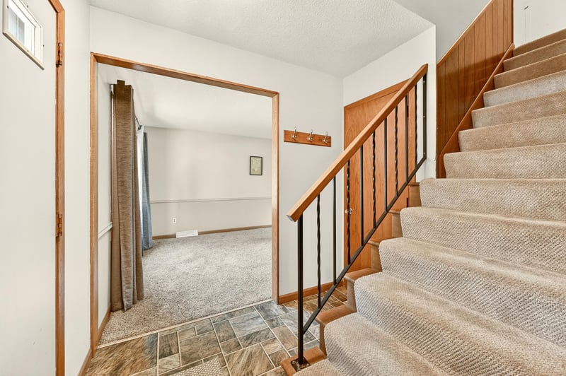 914 16 1/4 St SE, Rochester, MN 55904