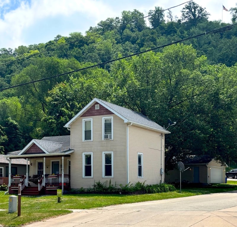 203 E 7th St, Red Wing, MN 55066