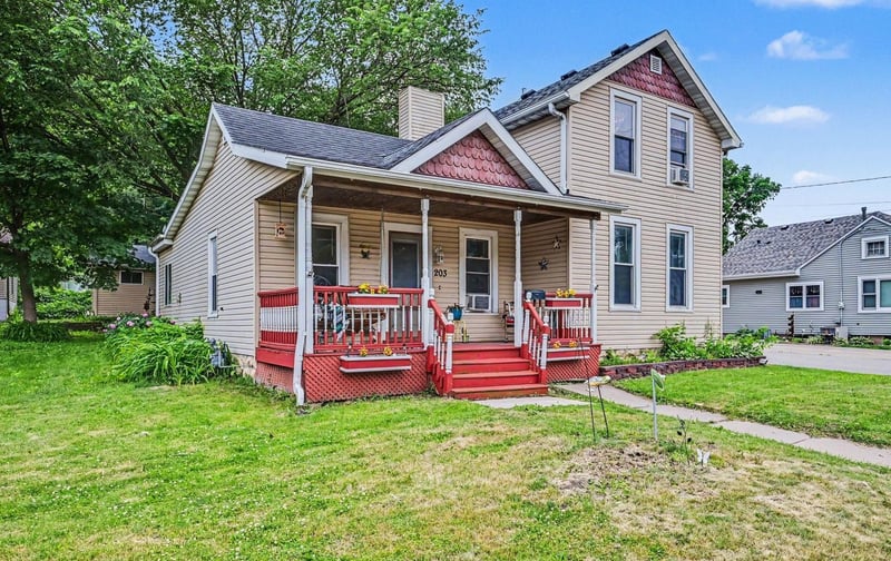 203 E 7th St, Red Wing, MN 55066