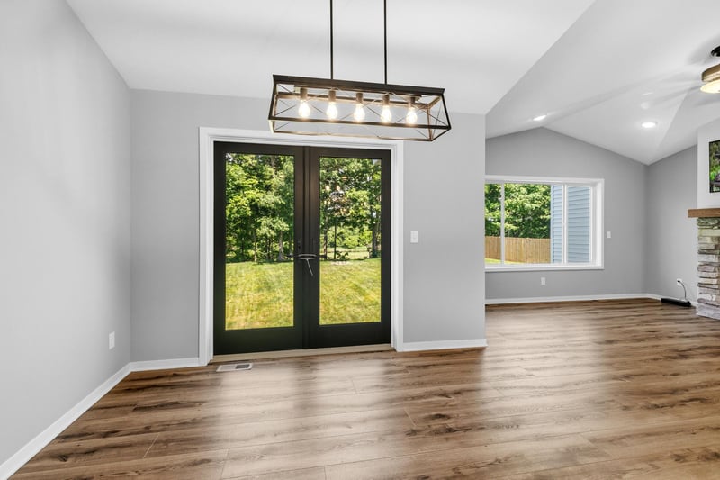 604 Nelson Ln, Center City, MN 55012