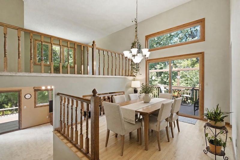 13036 Ottawa Dr, Savage, MN 55378