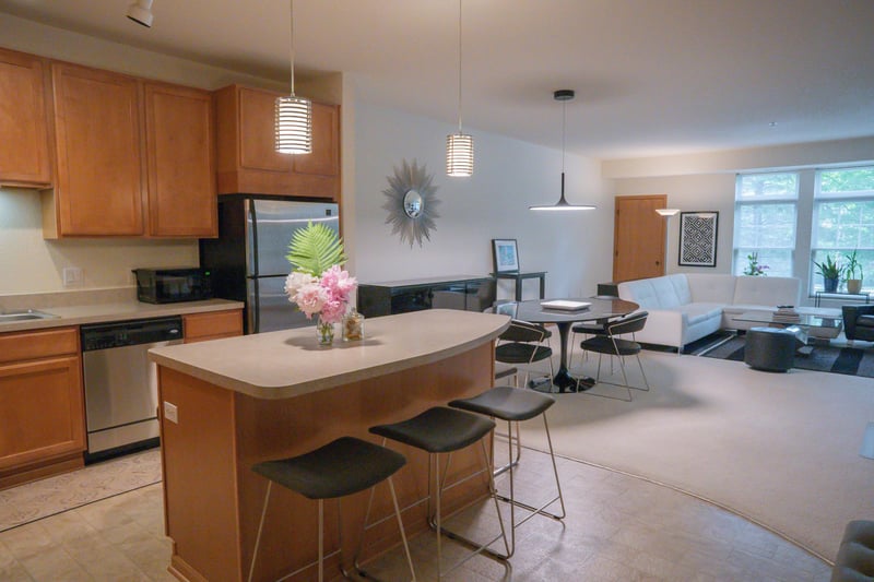 7100 Metro Blvd #113, Edina, MN 55439