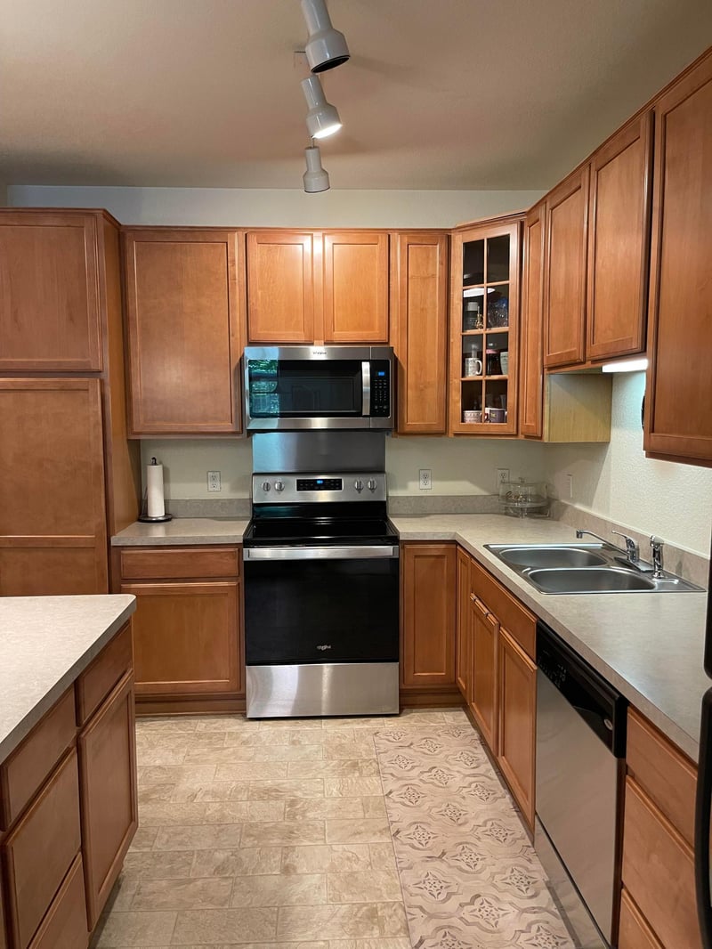 7100 Metro Blvd #113, Edina, MN 55439