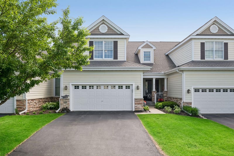 1454 Steeplechase Ln #18, Eagan, MN 55122
