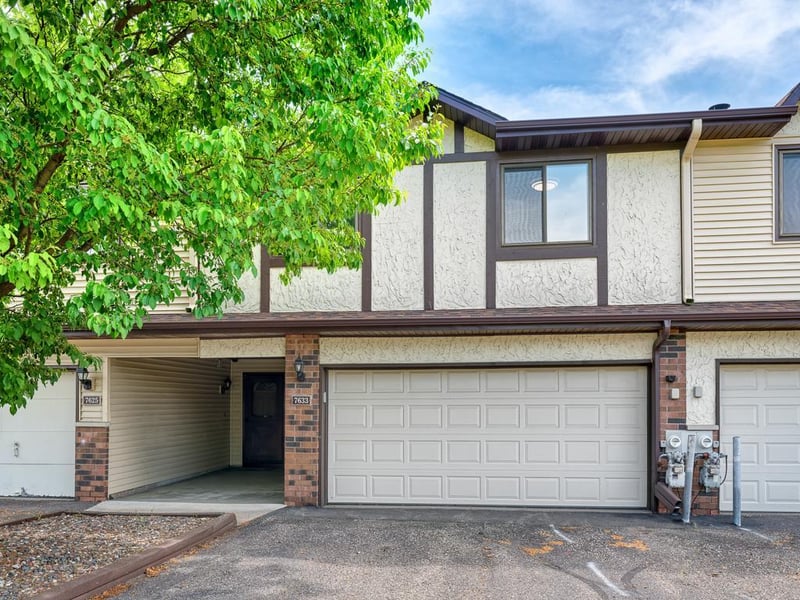 7633 Maplebrook Pw N, Brooklyn Park, MN 55445