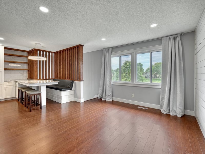 7633 Maplebrook Pw N, Brooklyn Park, MN 55445