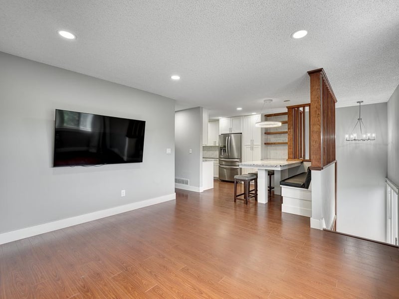 7633 Maplebrook Pw N, Brooklyn Park, MN 55445