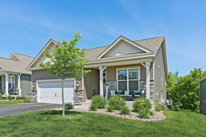 19142 Grass Lake Trl, Rogers, MN 55374
