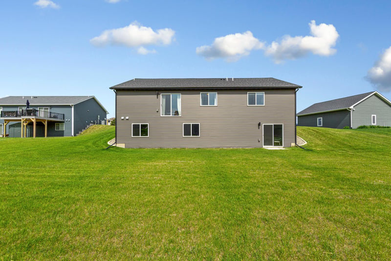 3 Lynae Cir, Elysian, MN 56028