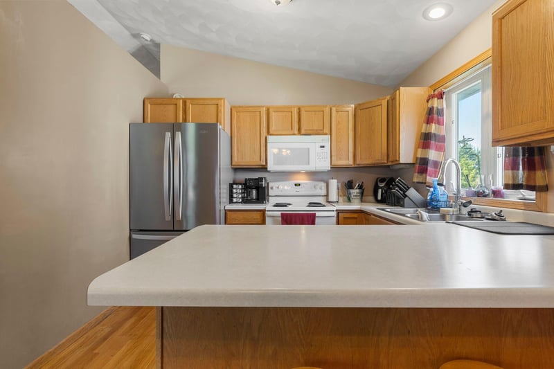 1291 Bellflower Ln NE, Owatonna, MN 55060