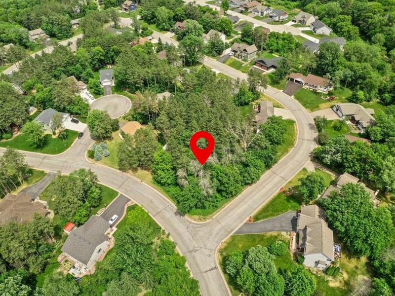 595 Hillside Dr, Prescott, WI 54021