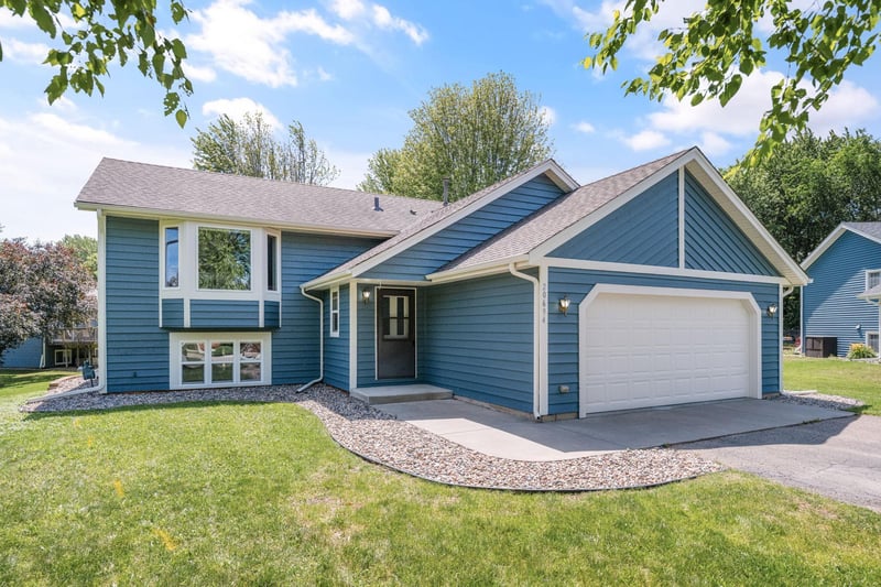 20694 Jaguar Ter, Lakeville, MN 55044