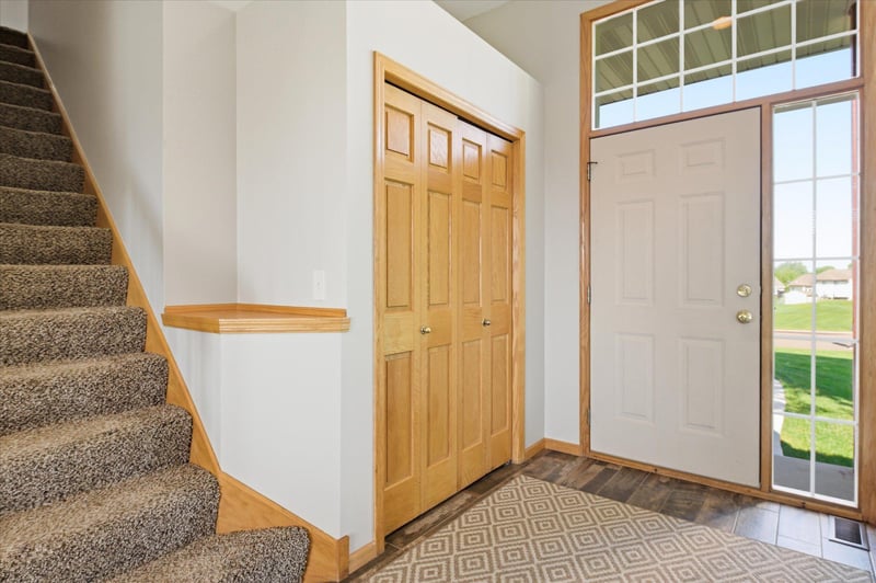 13960 Gadwall Ct, Rogers, MN 55374