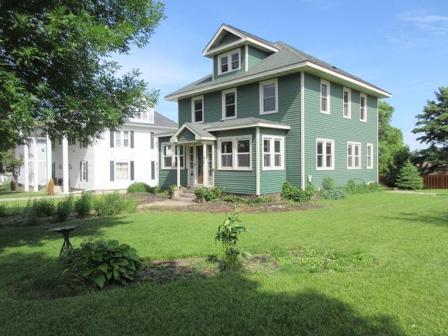 416 E Division St, Elbow Lake, MN 56531