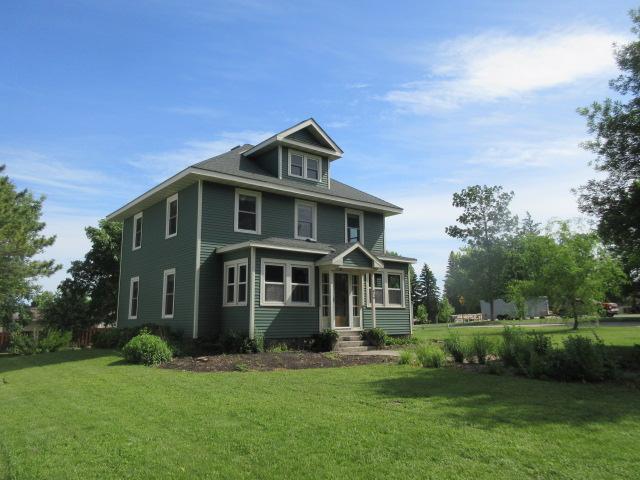 416 E Division St, Elbow Lake, MN 56531