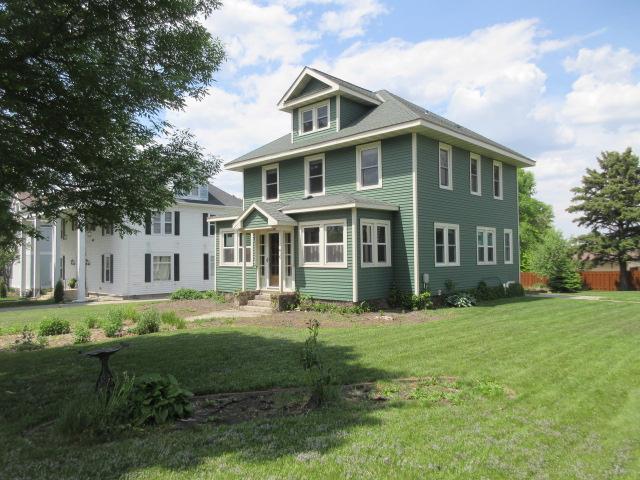 416 E Division St, Elbow Lake, MN 56531