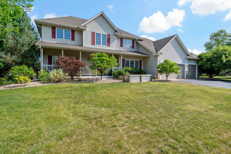 12641 Dutch Ct, Apple Valley, MN 55124