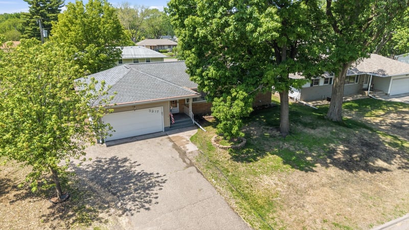 3217 Welcome Ave N, Crystal, MN 55422