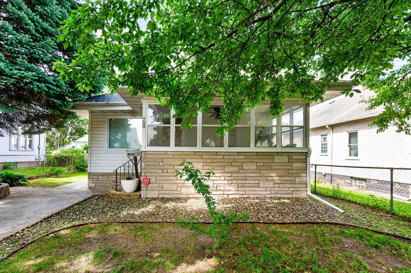 799 Fuller Ave, Saint Paul, MN 55104