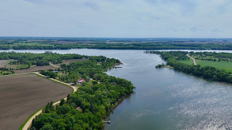 22225 Big Lake Ct, Richmond, MN 56368