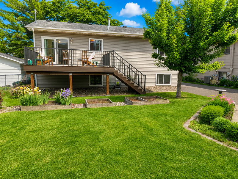 907 California Ave W, Saint Paul, MN 55117