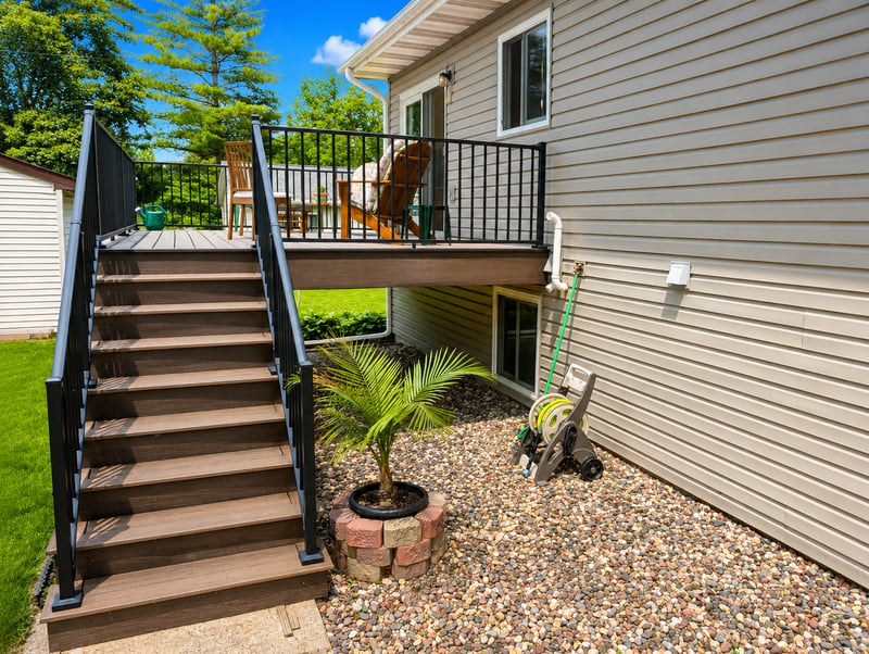 907 California Ave W, Saint Paul, MN 55117