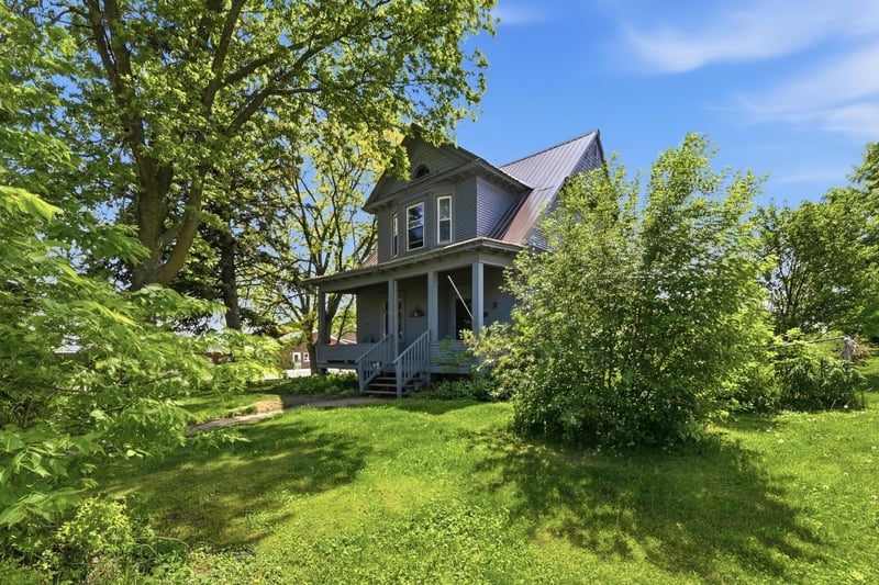 201 5th St N, Grove City, MN 56243