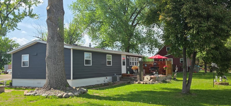 190 S 1st St, Foreston, MN 56330