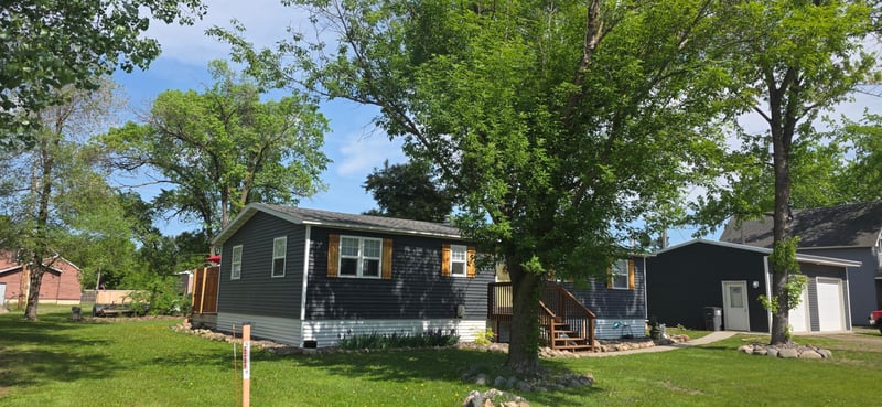 190 S 1st St, Foreston, MN 56330